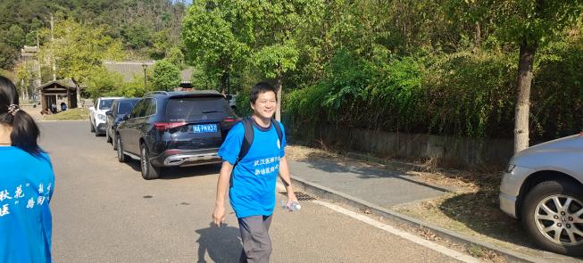 “秋花”徒步，“医”路同行 武汉医师协会急诊医师分会 秋日徒步活动