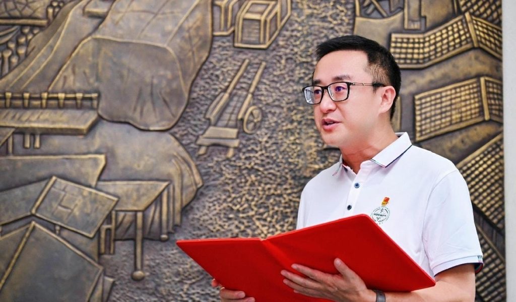 [长江日报]武汉青年医师重温誓言启新程，“三青一感动”系列活动彰显医者初心与创新担当
