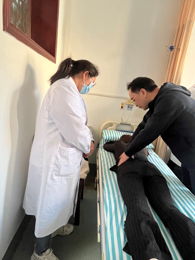 武汉医师协会康复医师分会举办“2025名医走基层服务健康行--新洲行”活动