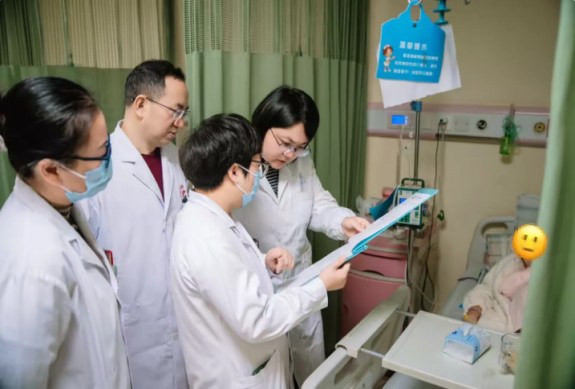 助“孕”健康，守护新生--武汉医师协会遗传与优生医师分会义诊活动江夏行