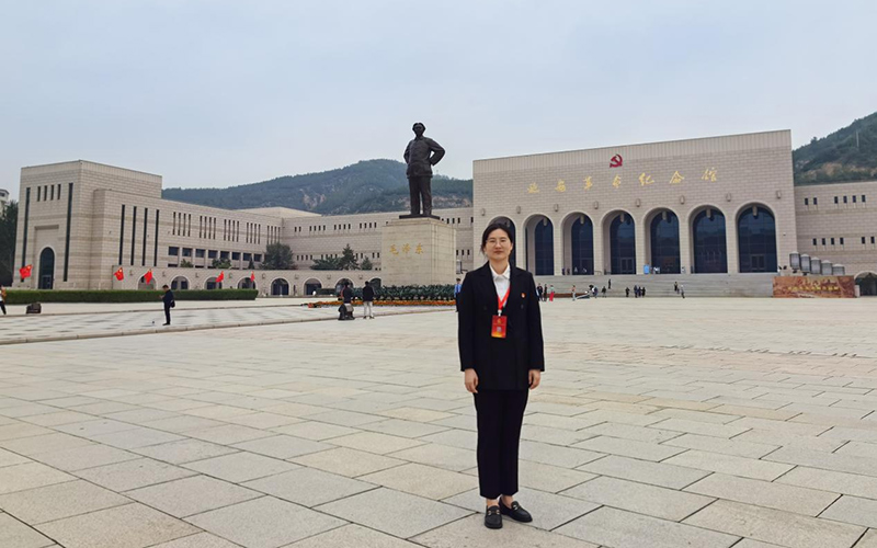 【人民网】白衣丹心映江城