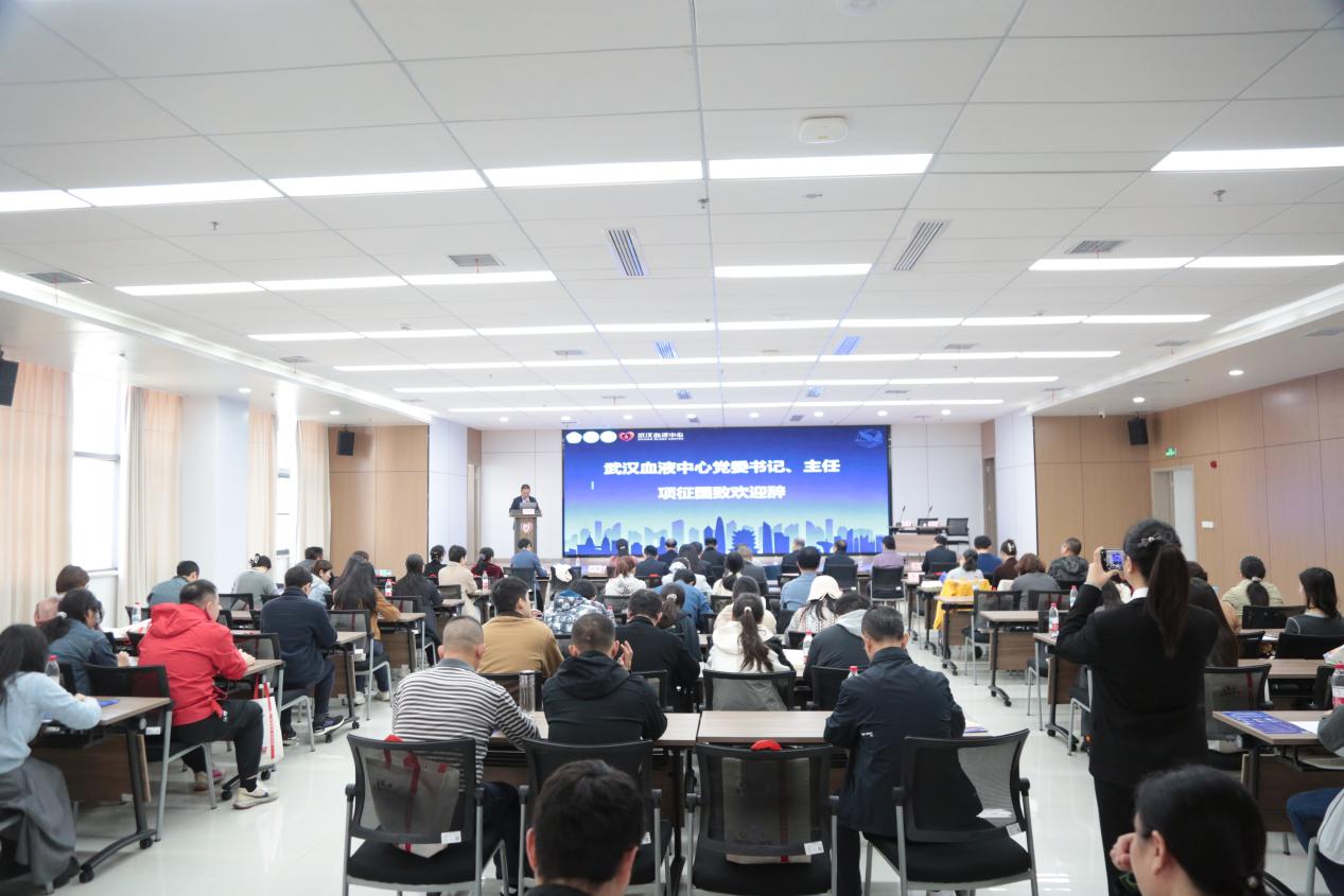 武汉医师协会第三届青年医师分会召开2025年医师年会暨全体委员会议