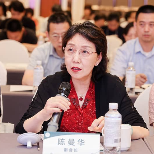 武汉医师协会召开第四届理事会第四次全体会议