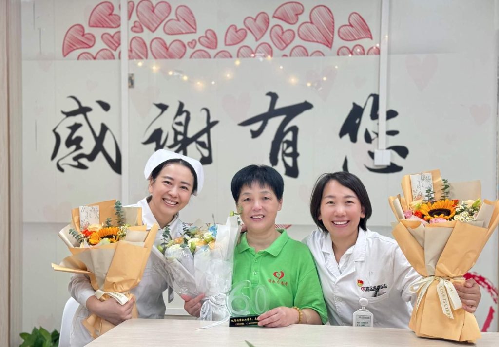 【大武汉】见刀锋精准，感掌心温暖，白衣之下，是一座城的“医”靠